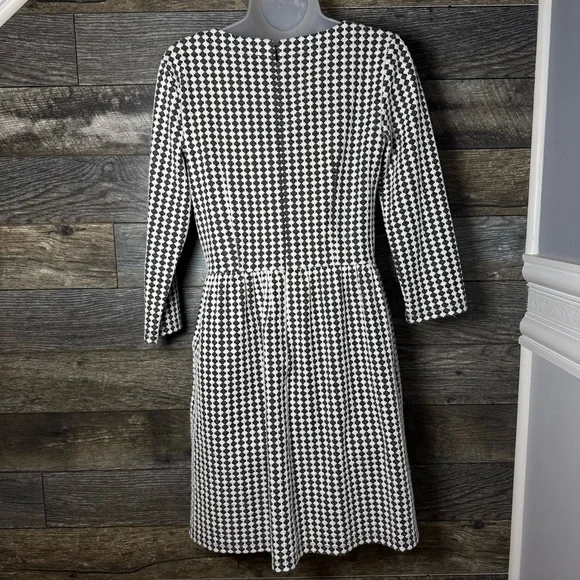 Ann Taylor Women’s Black White Stretch Fit & Flare Dress Size 2 EUC - Picture 5 of 11